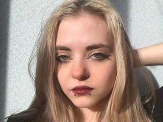 See AstraOriginal’s Cam Show Now