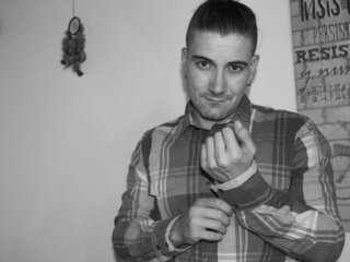 See JasonShaw’s Cam Show Now