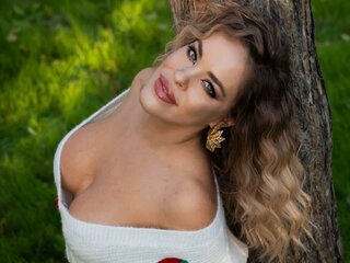 See RosemaryEvan’s Cam Show Now