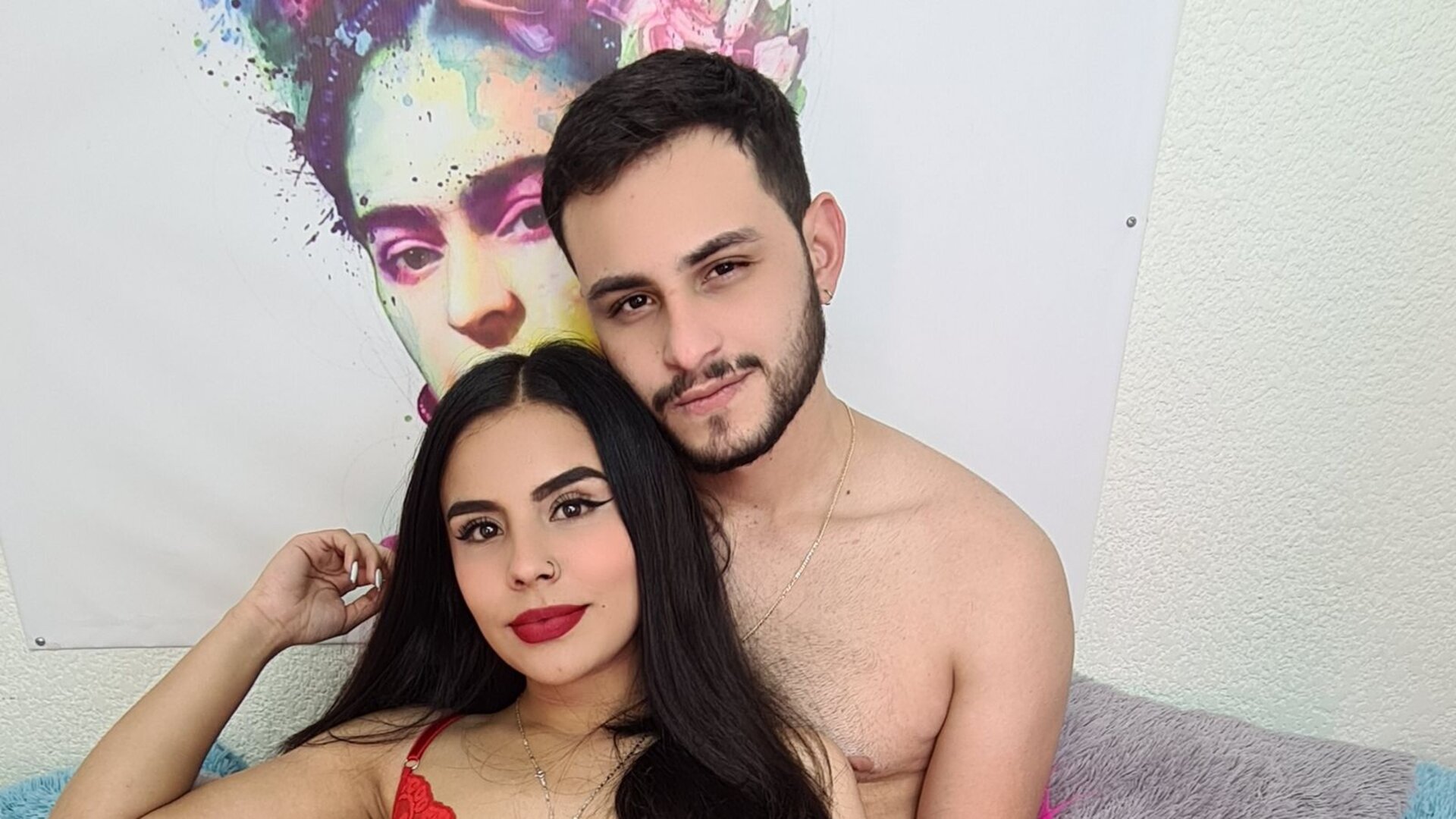 See SantiVale’s Cam Show Now
