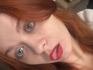 See TaraBrowny’s Cam Show Now