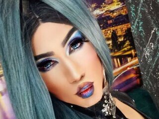 See TaylorSatin’s Cam Show Now